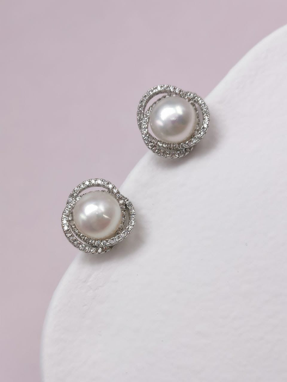 Galaxia Pearl Studs