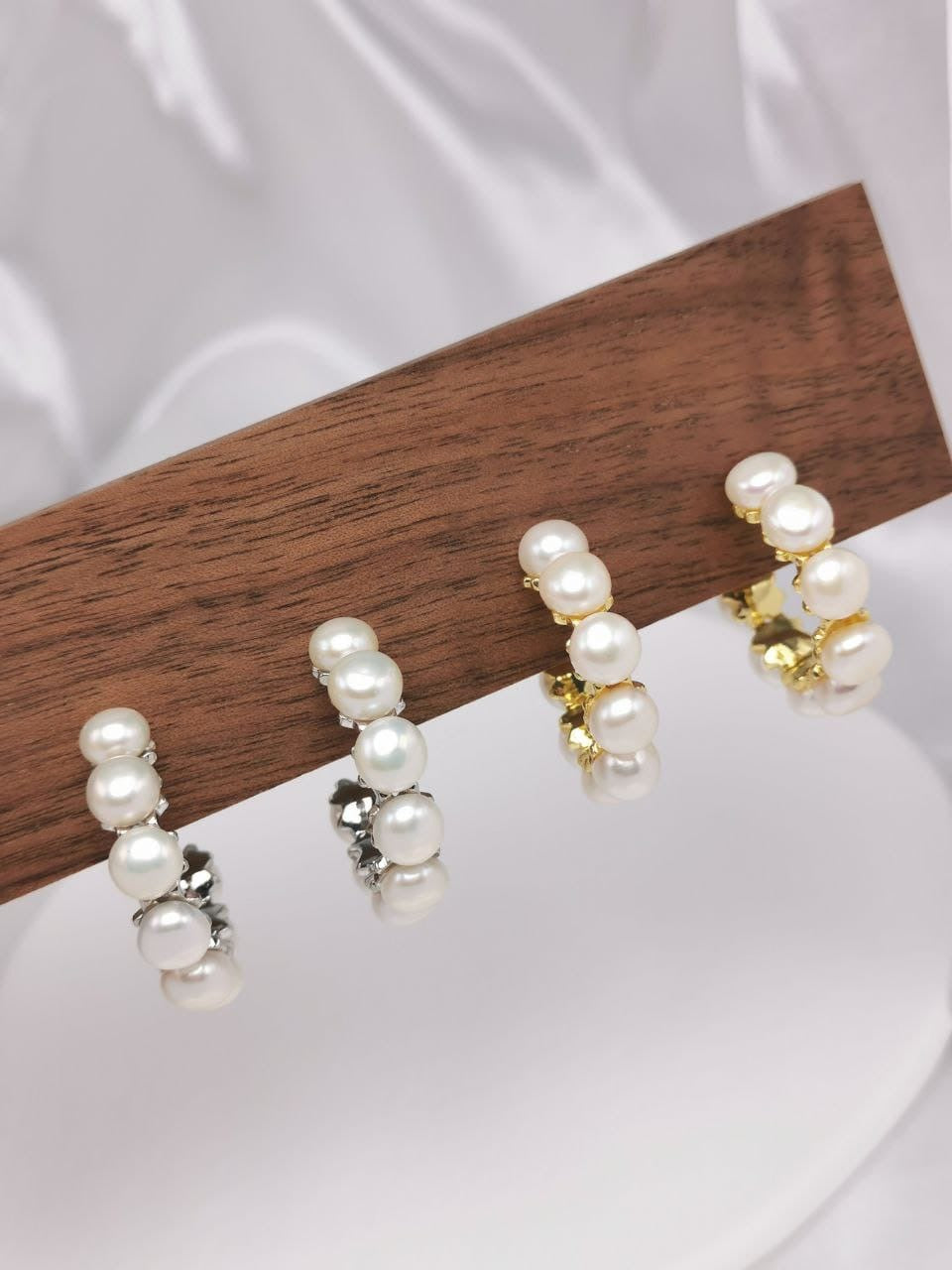 Pearls Hoop Earrings