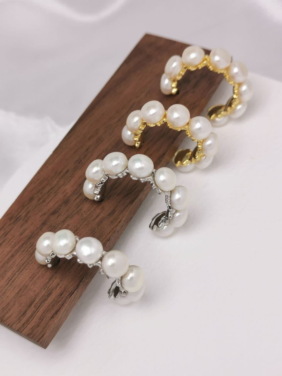 Pearls Hoop Earrings