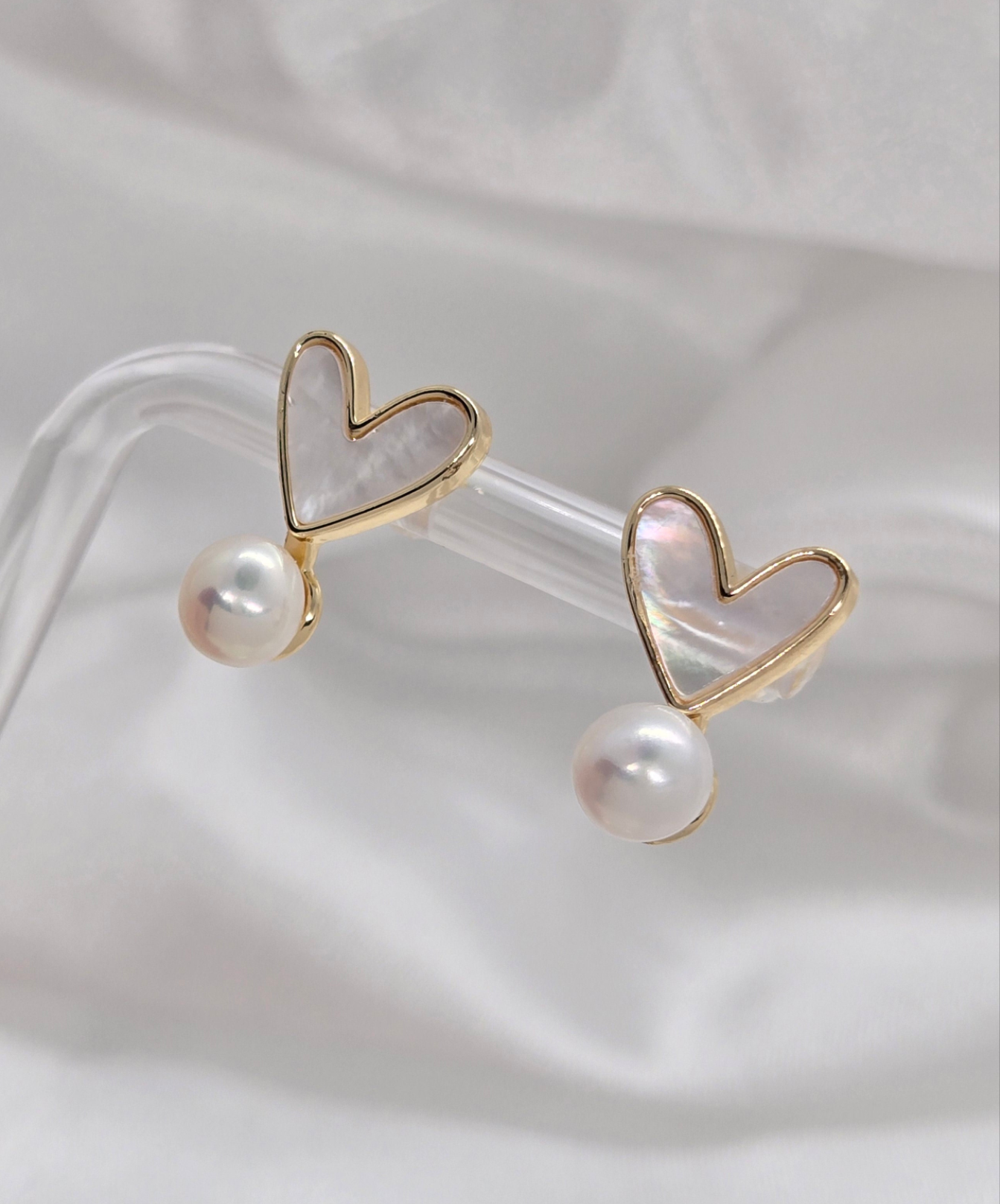 Mother of Pearl Heart Pearl Studs