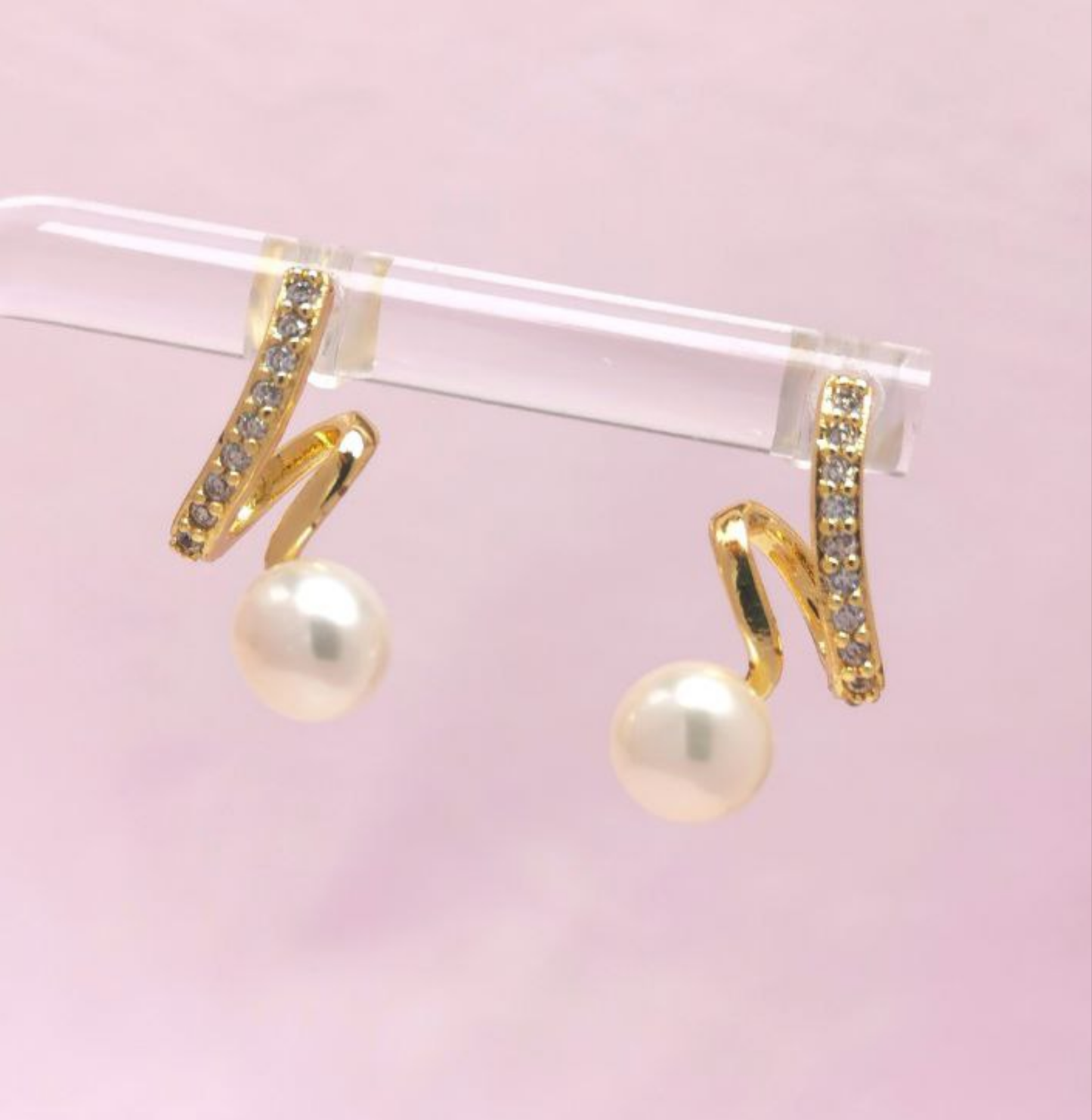 Aerial Ribbon Pearl Studs