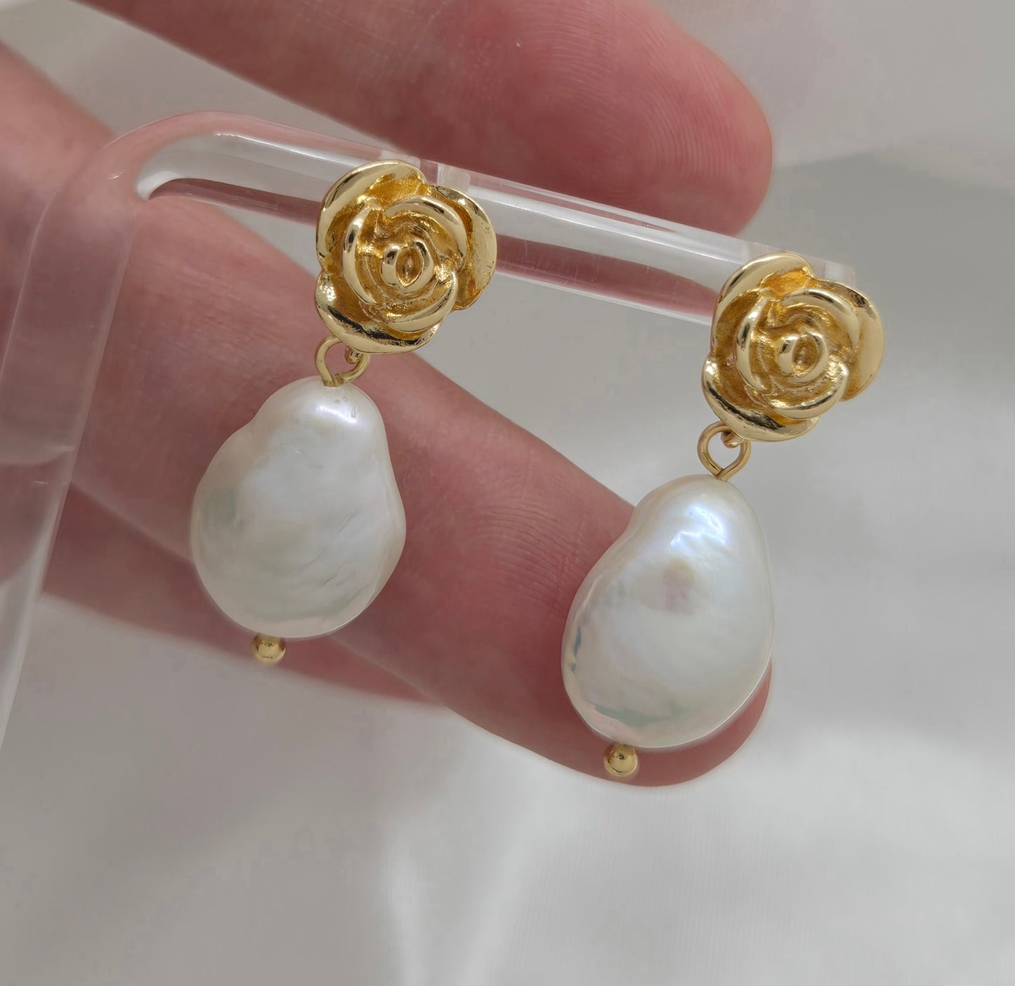 Rose Flat Baroque Dangle