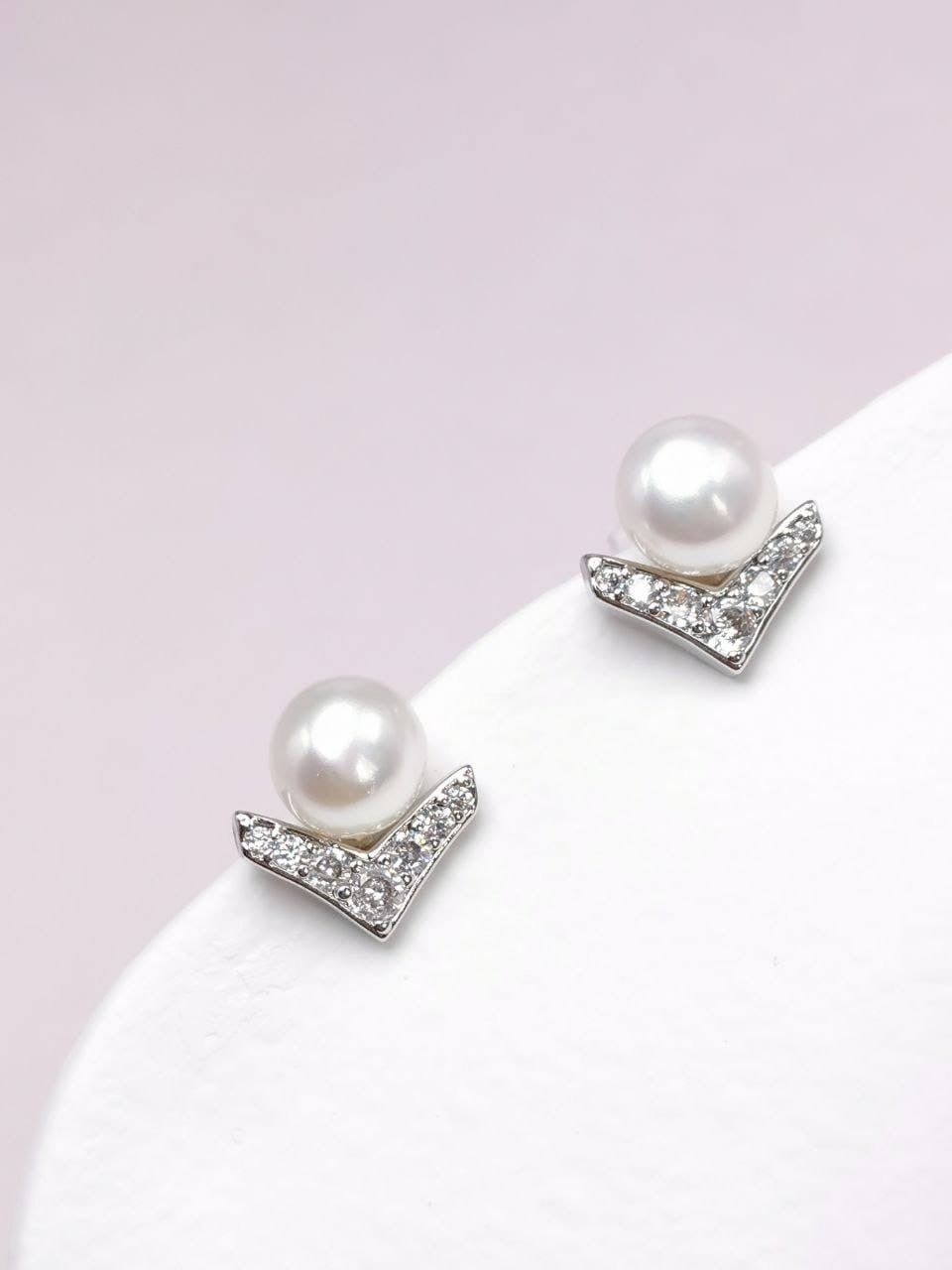 Silver Arrow Pearl Studs