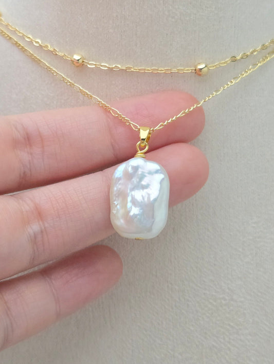 Horoscope Charm Necklace with Radiant Rectangle Pearl
